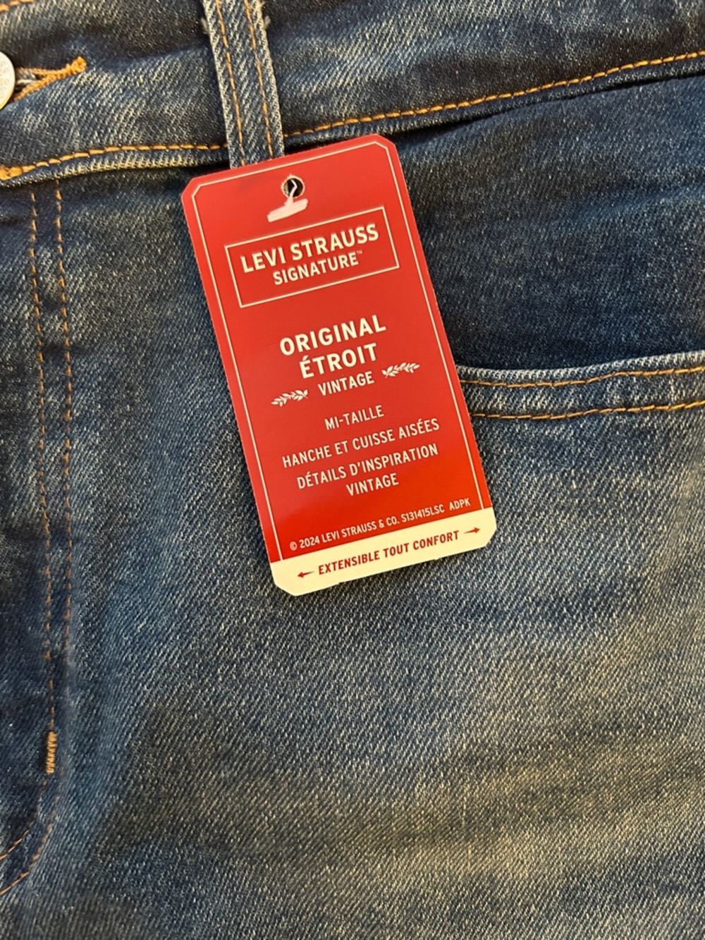 NEW 🆕 Levi’s Strauss Signature Women’s Blue Original Slim Jeans Mid-rise - Picture 2 of 4